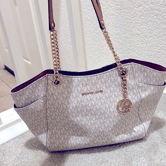 Handbag - Picture 5 of 5